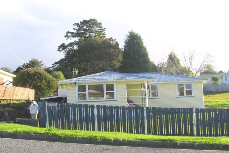 Photo of property in 17 Cockburn Street, Onerahi, Whangarei, 0110
