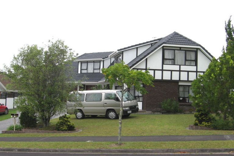 Photo of property in 20 Cherub Place, West Harbour, Auckland, 0618