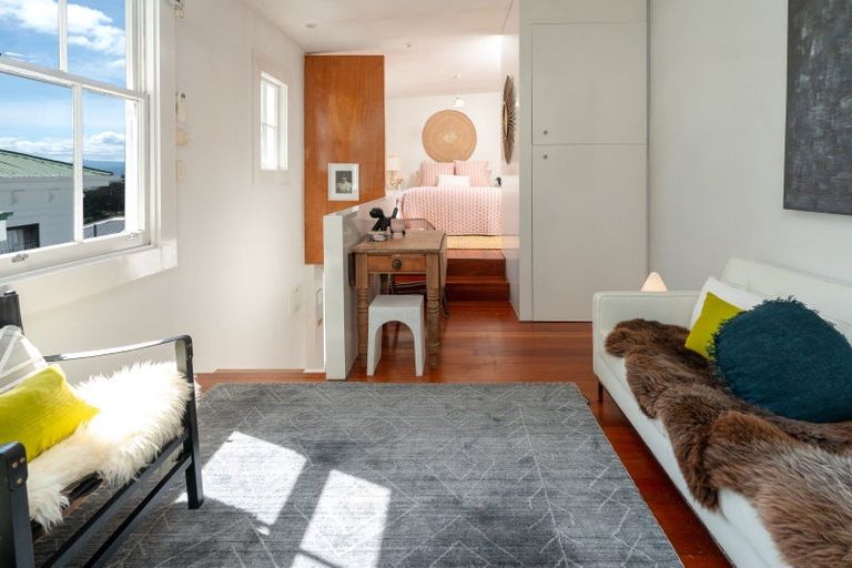 Photo of property in 21 Saint Mary Street, Thorndon, Wellington, 6011