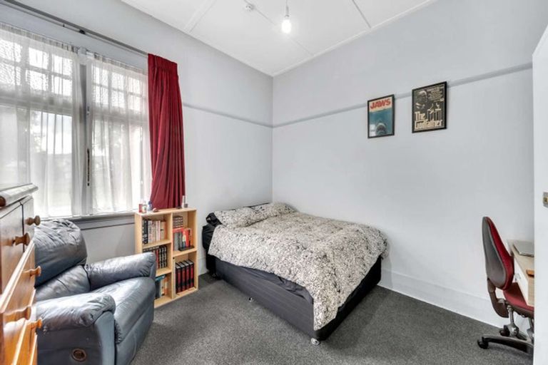 Photo of property in 10 Saunders Street, Owaka, 9535