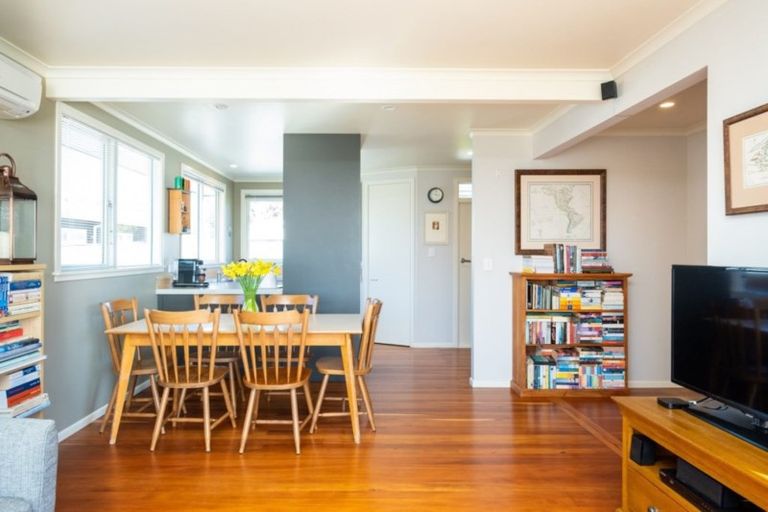 Photo of property in 53 Reynolds Road, Havelock North, 4130