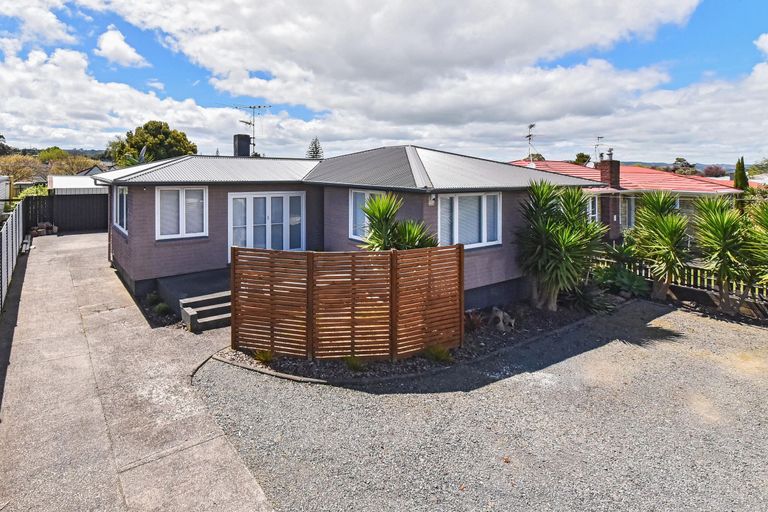 Photo of property in 34 Beaumonts Way, Manurewa, Auckland, 2102