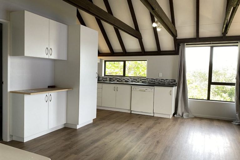 Photo of property in 10 Frances Street, Waikanae Beach, Waikanae, 5036