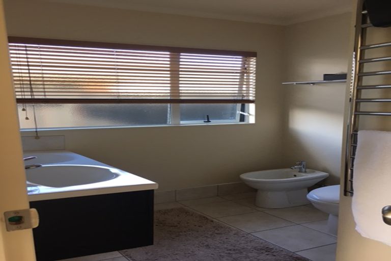 Photo of property in 16 Buckland Place, Cambridge, 3434