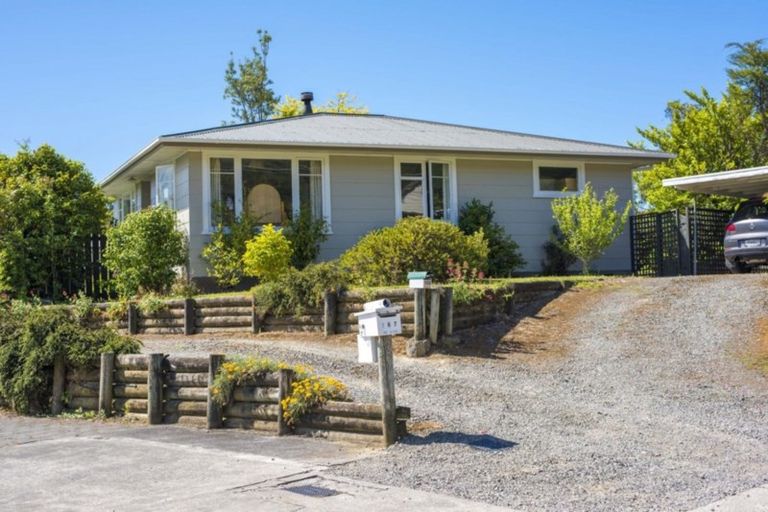 Photo of property in 169 Waikawa Road, Picton, 7220