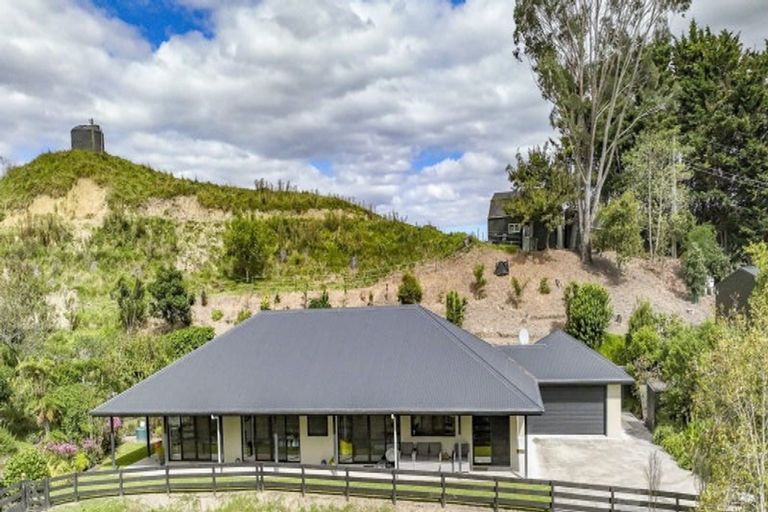 Photo of property in 608 Apley Road, Puketapu, Napier, 4184