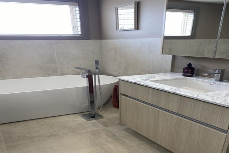 Photo of property in 12 Crake Street, Te Kauwhata, 3710