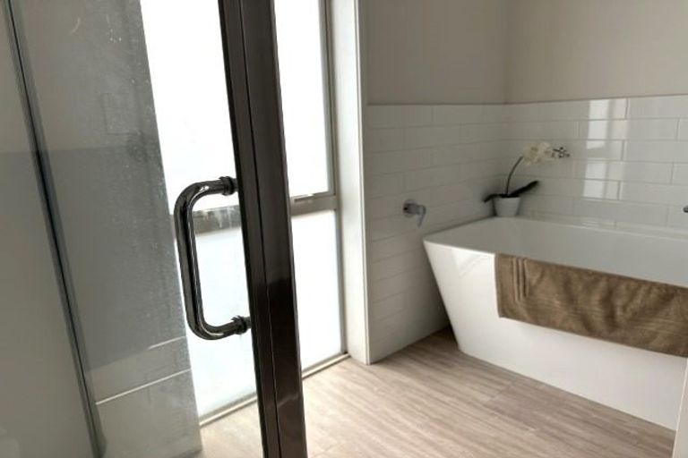 Photo of property in 12 Ngahere Street, Otumoetai, Tauranga, 3110