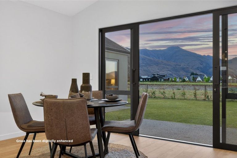 Photo of property in 11 Packer Road, Wanaka, 9382