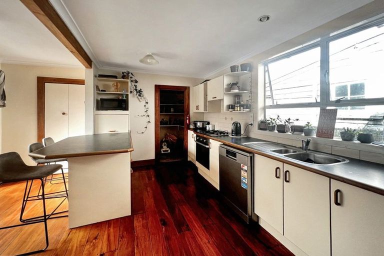 Photo of property in 7 Lyndhurst Street, Takaro, Palmerston North, 4412