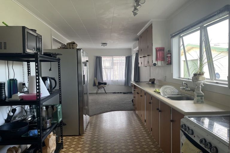 Photo of property in 19 Fife Crescent, Tamatea, Napier, 4112