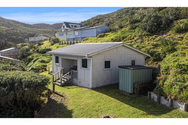 Photo of property in 13 Ocean Close, Te Kopuru, 0371