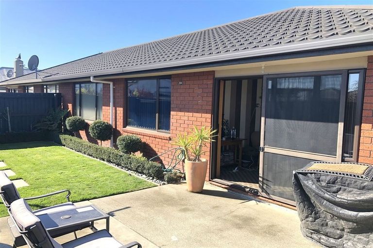 Photo of property in 39 Tyrone Street, Belfast, Christchurch, 8051