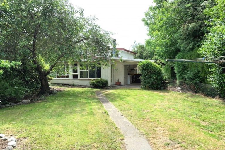 Photo of property in 53a Mckenzie Street, Geraldine, 7930