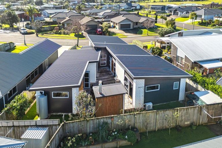 Photo of property in 29 Mary-ellen Place, Coromandel, 3506