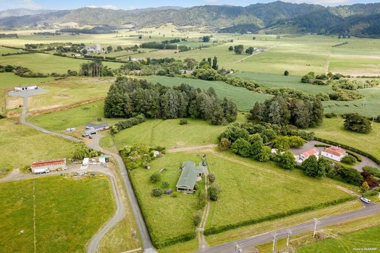 Photo of property in 1/69 Mckenzie Road, Mangere Bridge, Auckland, 2022