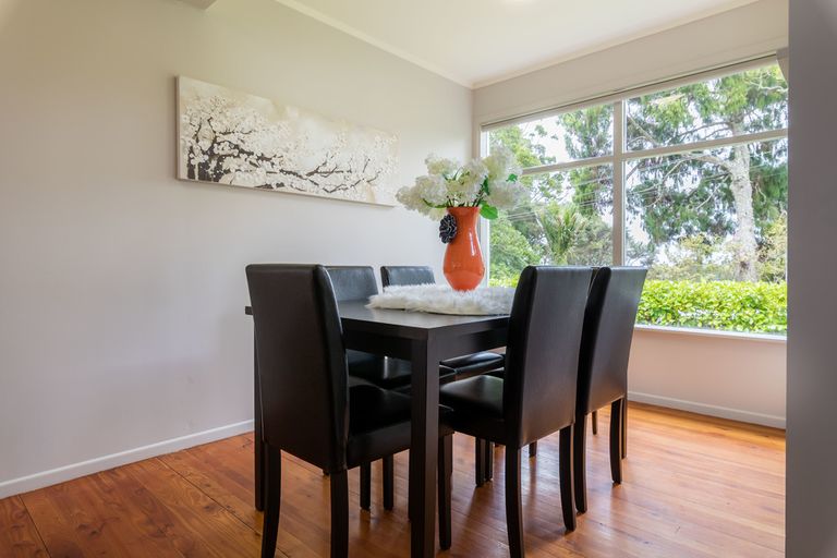 Photo of property in 10 Tawini Road, Titirangi, Auckland, 0604