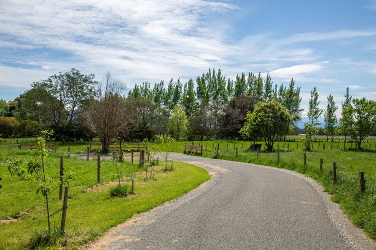 Photo of property in 412 Fabians Road, Morison Bush, Greytown, 5794