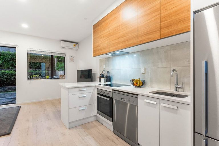 Photo of property in 136c Tiriwa Drive, Massey, Auckland, 0614