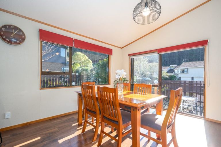 Photo of property in 11 Duval Grove, Tawa, Wellington, 5028