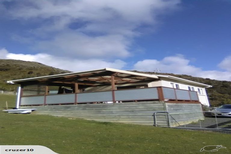 Photo of property in 32 Pencarrow Crescent, Wainuiomata, Lower Hutt, 5014