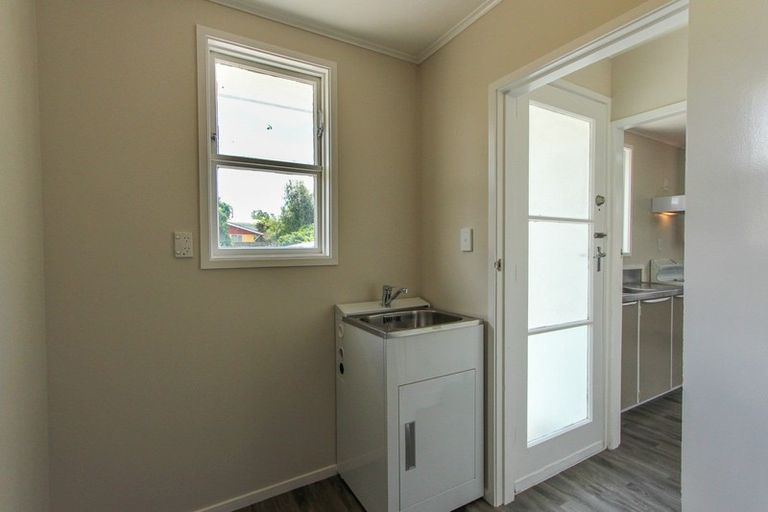 Photo of property in 105 Sunset Road, Mangakakahi, Rotorua, 3015