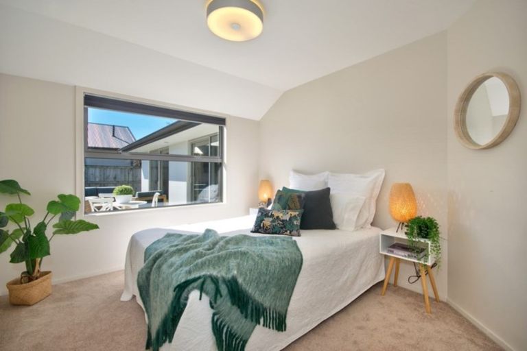 Photo of property in 3 Widgeon Place, Lake Hayes, Queenstown, 9304