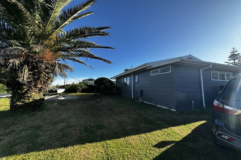 Photo of property in 13 Costello Crescent, Pukehina, Te Puke, 3189
