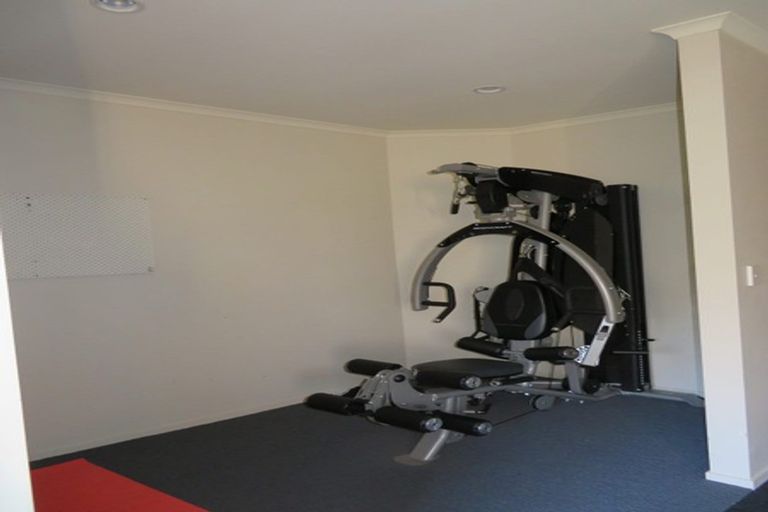 Photo of property in 15 Oakway Drive, Schnapper Rock, Auckland, 0632