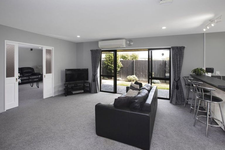 Photo of property in 1/537 Cranford Street, Redwood, Christchurch, 8051