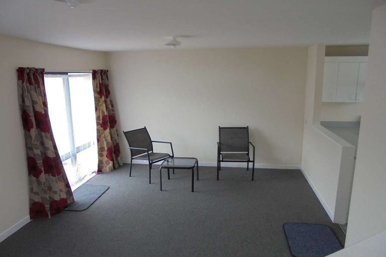 Photo of property in 1/990 High Street, Avalon, Lower Hutt, 5011