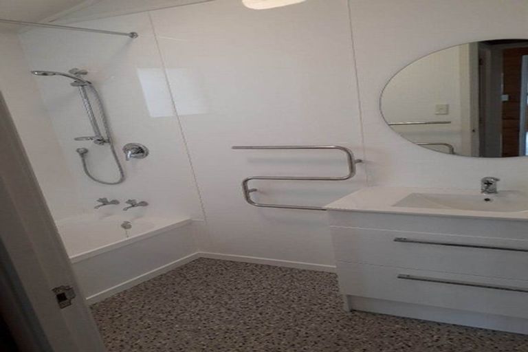 Photo of property in 23 Te Rangitautahanga Road, Turangi, 3334