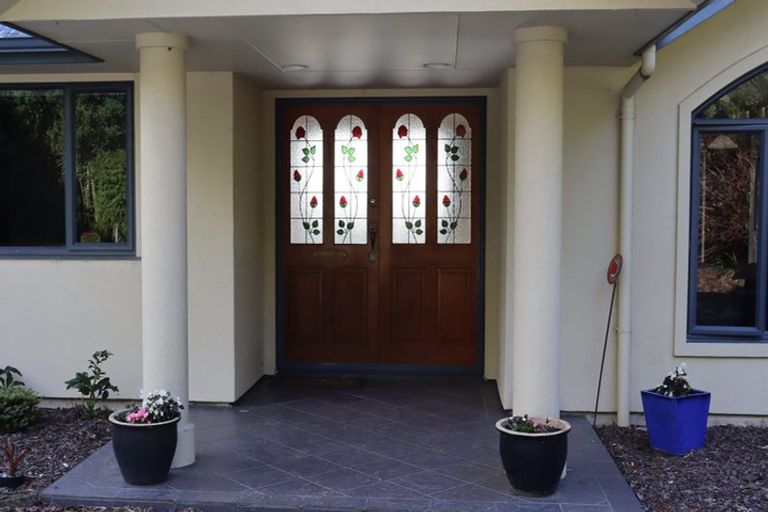 Photo of property in 311 Croydon Road, Midhirst, Stratford, 4394