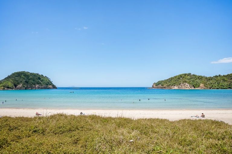 Photo of property in 10 Waetford Road, Matapouri, Whangarei, 0173