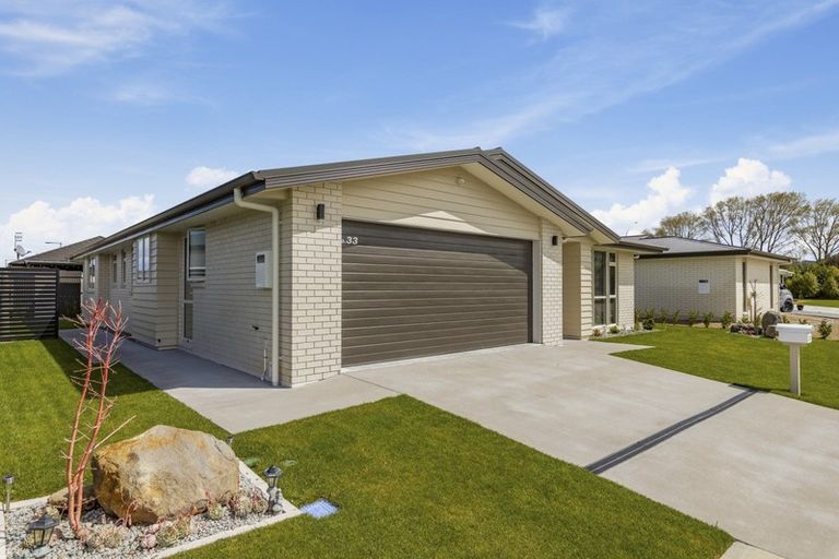 Photo of property in 33 Noumea Drive, Rangatira Park, Taupo, 3330
