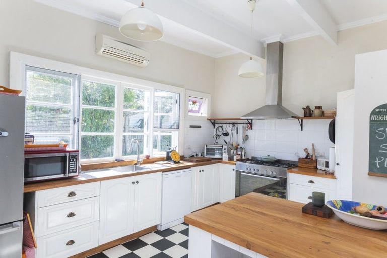 Photo of property in 12 Pine Street, Mangapapa, Gisborne, 4010