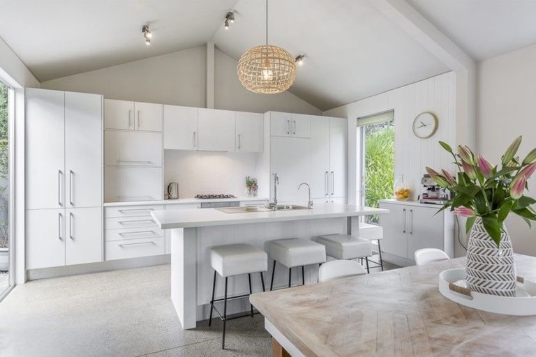 Photo of property in 30 Muncaster Road, Snells Beach, 0920