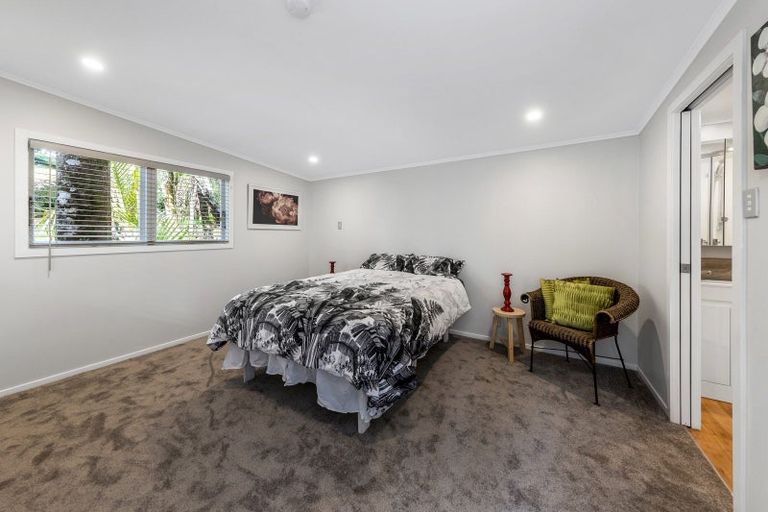 Photo of property in 45 Park Road, Titirangi, Auckland, 0604