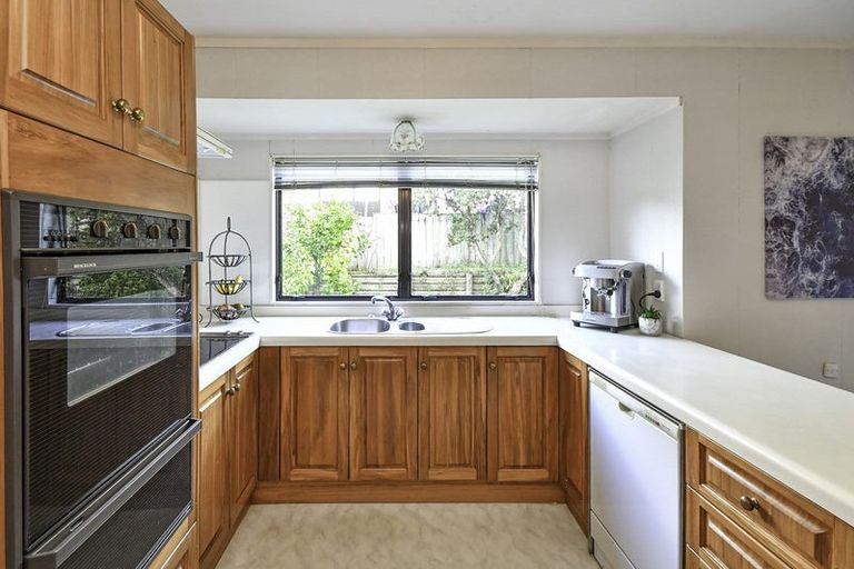 Photo of property in 7 Peretao Rise, The Gardens, Auckland, 2105