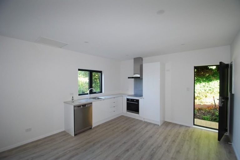 Photo of property in 6a Rangiora Avenue, Kaiwharawhara, Wellington, 6035