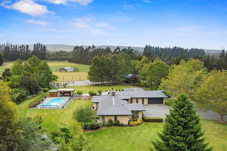Photo of property in 900 Loburn Whiterock Road, Loburn, Rangiora, 7472