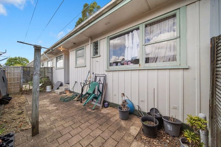 Photo of property in 4/11 Oakland Avenue, Papatoetoe, Auckland, 2025