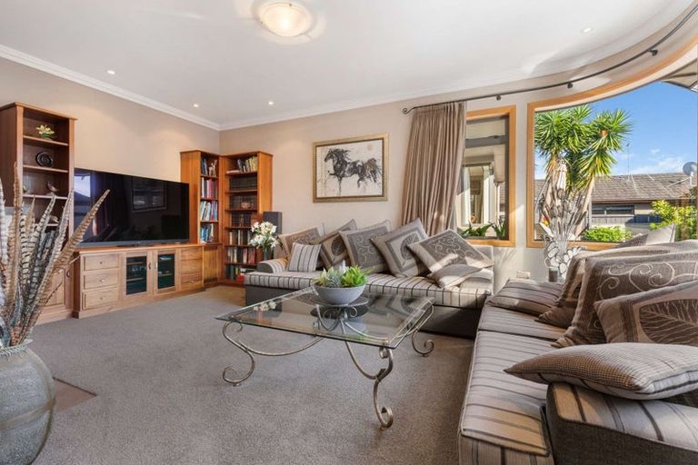 Photo of property in 114 Tuihana Drive, Papamoa Beach, Papamoa, 3118