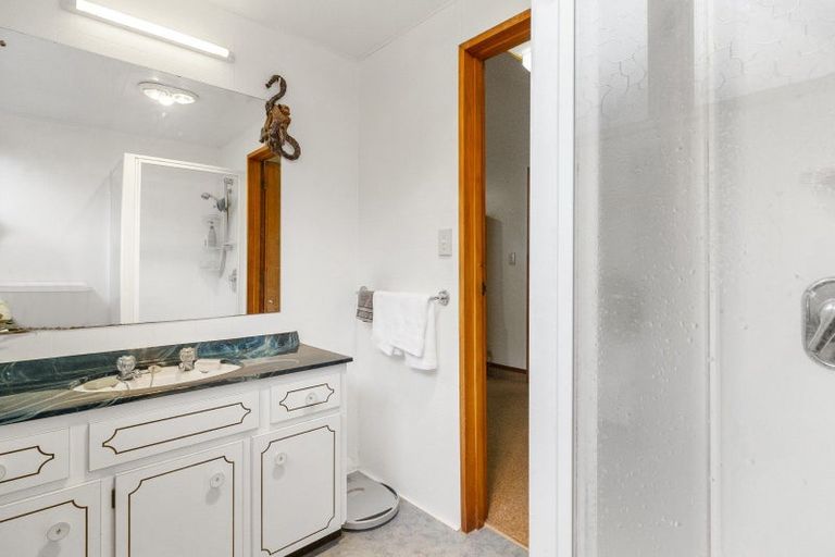 Photo of property in 15 Helensburgh Road, Halfway Bush, Dunedin, 9010