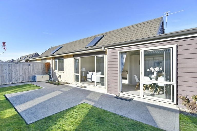 Photo of property in 3 Reeves Road, Rangiora, 7400