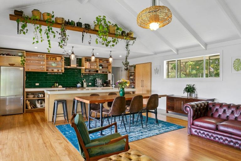 Photo of property in 1/142 Mapara Road, Acacia Bay, Taupo, 3385