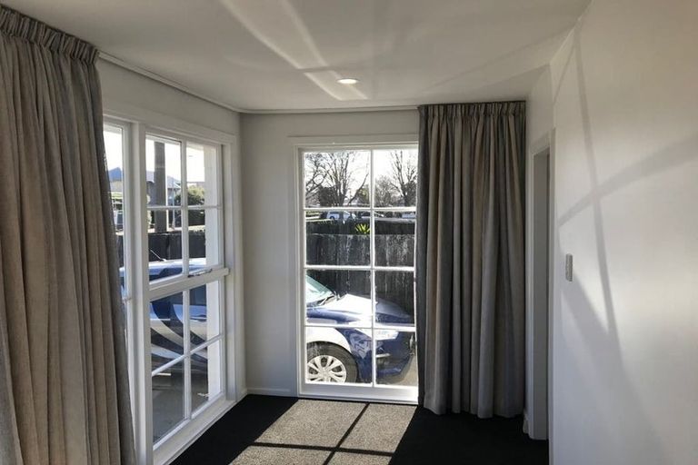 Photo of property in 30 Whitmore Street, Edgeware, Christchurch, 8013