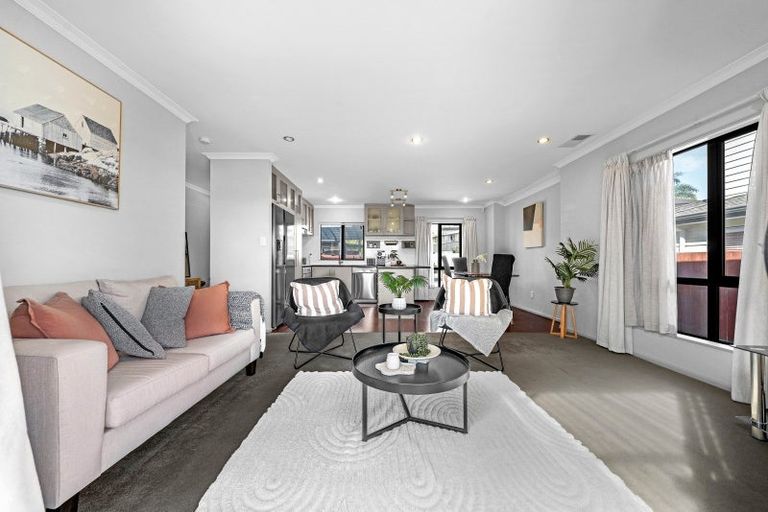 Photo of property in 42 Arrowsmith Drive, Flat Bush, Auckland, 2019