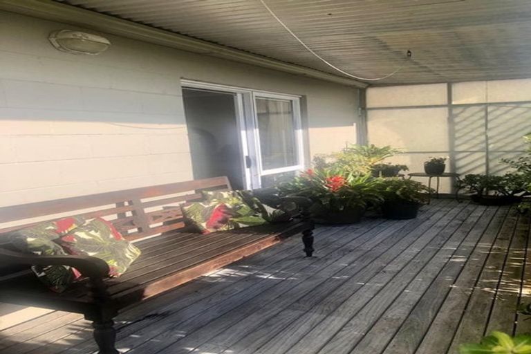 Photo of property in 3/2 Chilton Place, Howick, Auckland, 2014