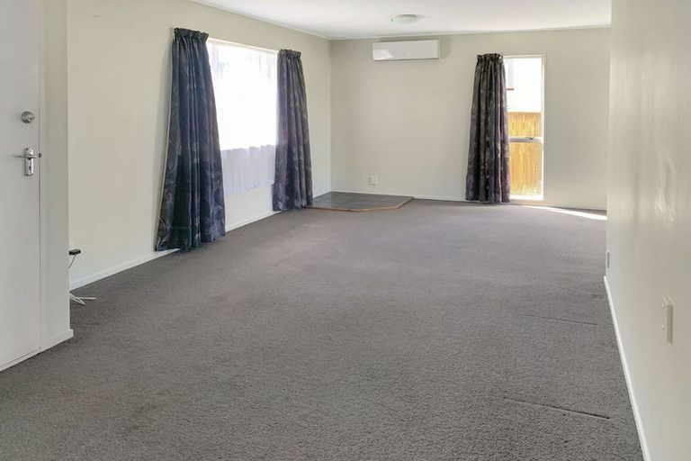 Photo of property in 4 Roslyn Road, Levin, 5510